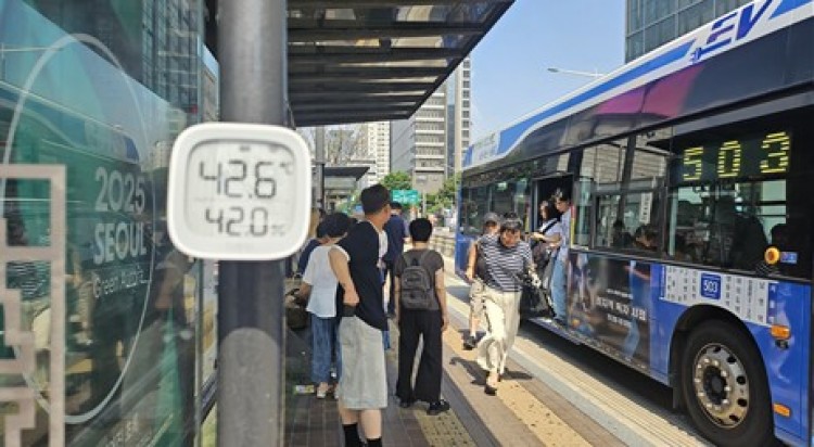 “중앙차로 버스정류장 평균 온도 39.1°C”